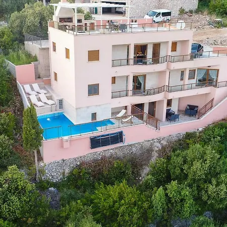 Vila Bozinovic Vila Kremena